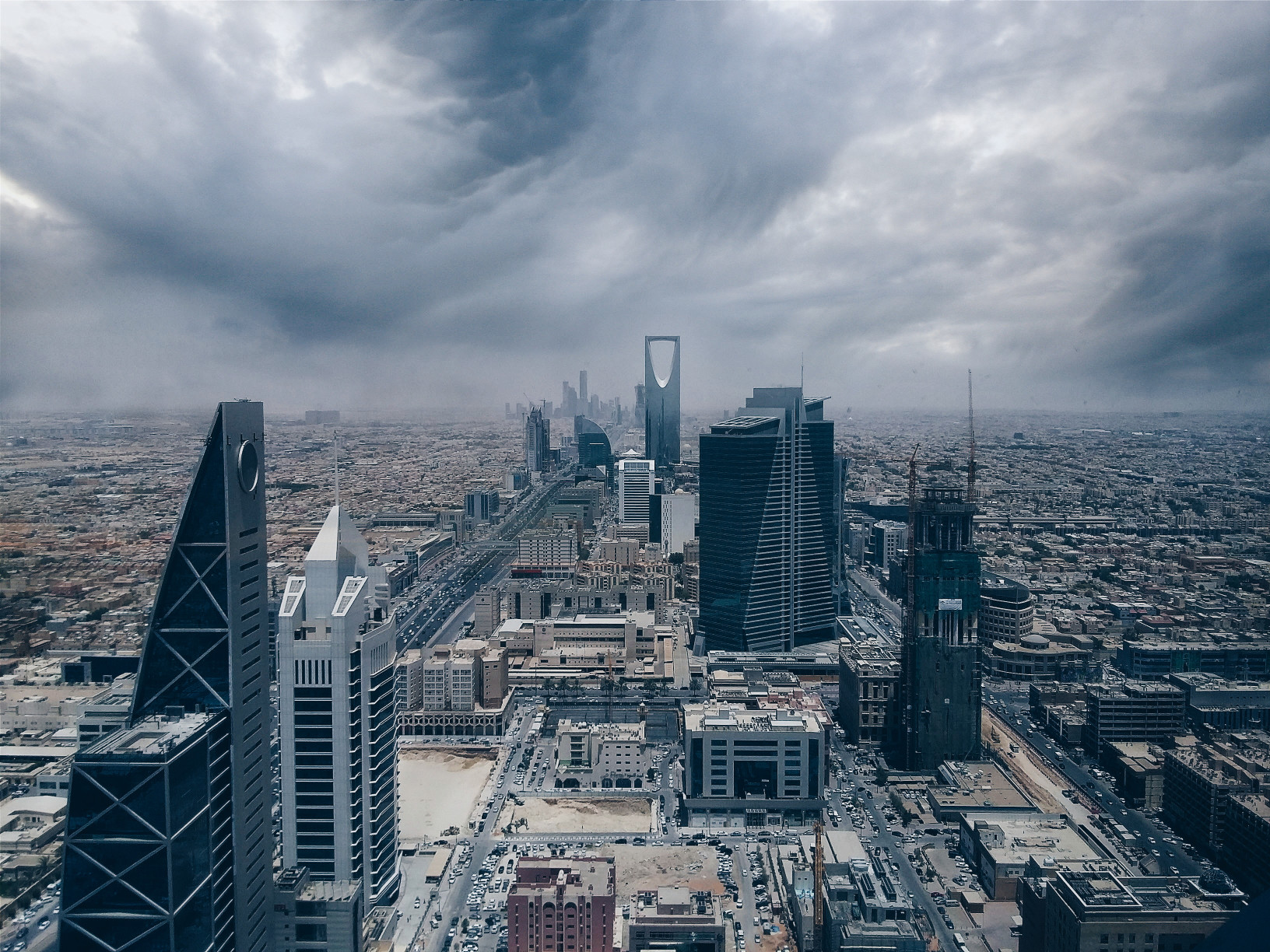 background-image_file_id_3235731752